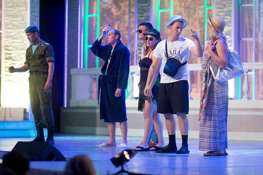 КВН 2018. «Умные люди», ВДВ, РВВДКУ,Рязань. «Голосящий КиВиН 2018» в Светлогорске.