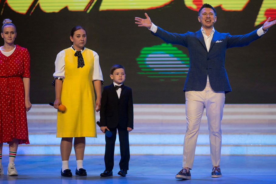 КВН 2018. «Раисы», Иркутск. «Голосящий КиВиН 2018» в Светлогорске.