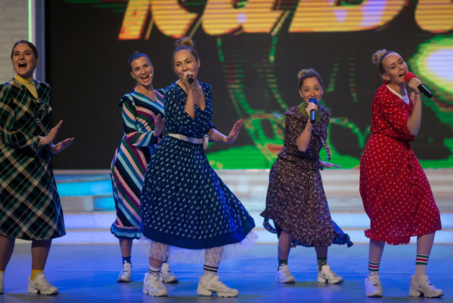 КВН 2018. «Раисы», Иркутск. «Голосящий КиВиН 2018» в Светлогорске.