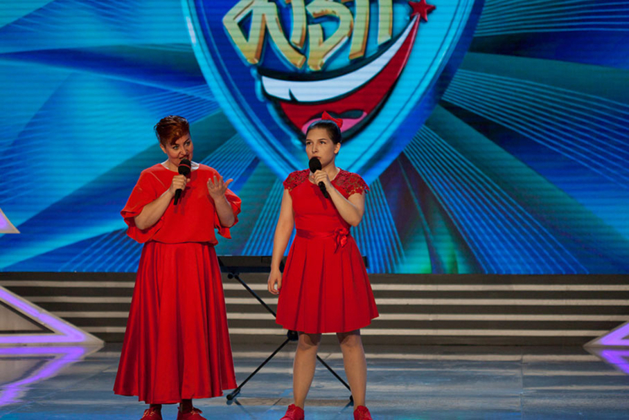 КВН 2018. «Красная фурия», Ярославль. Первая 1/2 финала Премьер-лиги. Приветствие.