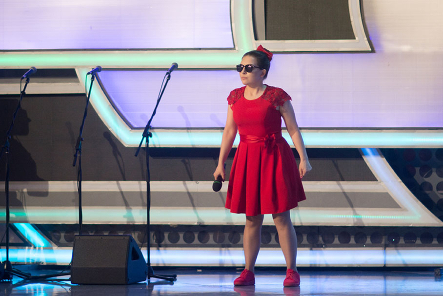 КВН 2018. «Красная фурия», Ярославль. Первая 1/2 финала Премьер-лиги. Приветствие.