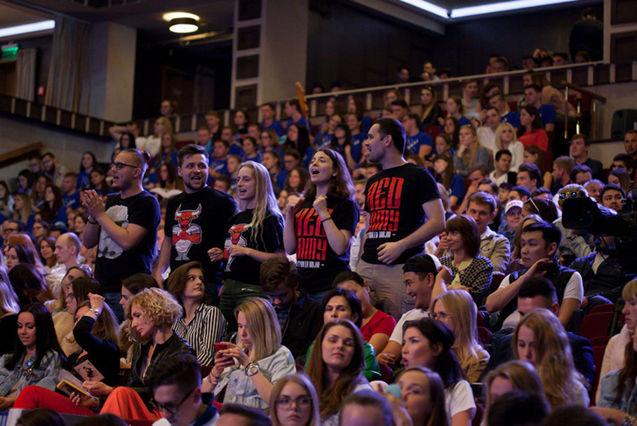 КВН 2018. Первая 1/2 финала Премьер-лиги.