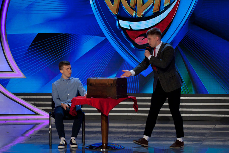 КВН 2018. «Электрошок», Санкт-Петербург. Финал Премьер-лиги. Приветствие.