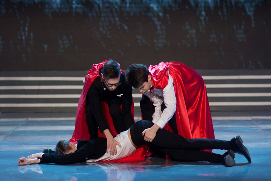 КВН 2018. «Актеры», Санкт-Петербург. Вторая 1/2 финала Премьер-лиги. Приветствие.