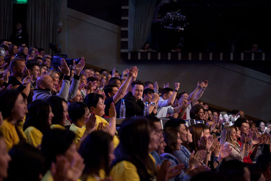 КВН 2018. «Актеры», Санкт-Петербург. Вторая 1/2 финала Премьер-лиги. Приветствие.