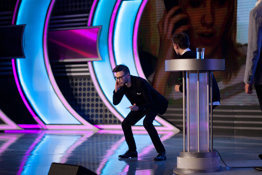 КВН 2018. «Актеры», Санкт-Петербург. Вторая 1/2 финала Премьер-лиги. Приветствие.