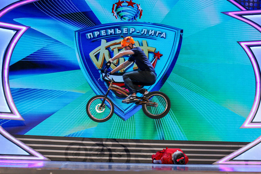 КВН 2018. «Красная фурия», Ярославль. Первая 1/4 финала Премьер-лиги. Приветствие.