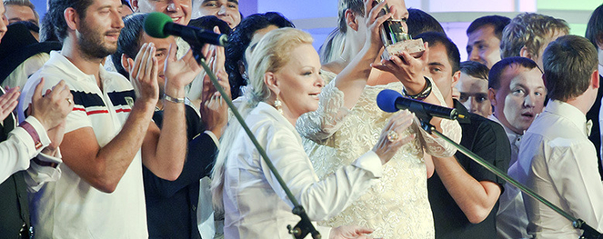 Онлайн-трансляция гала-концерта фестиваля КВН «Голосящий КиВиН 2010»