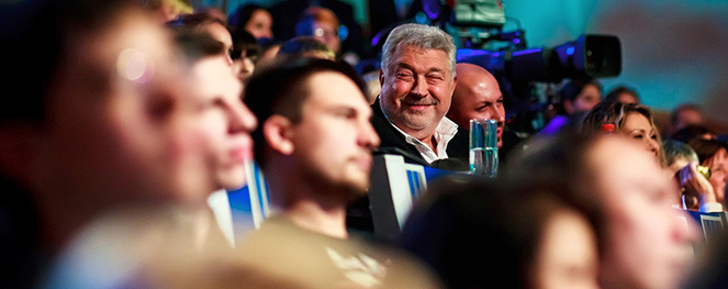 Юлий Гусман: «Сложно будет воспитывать внука, находясь на другой стороне планеты»